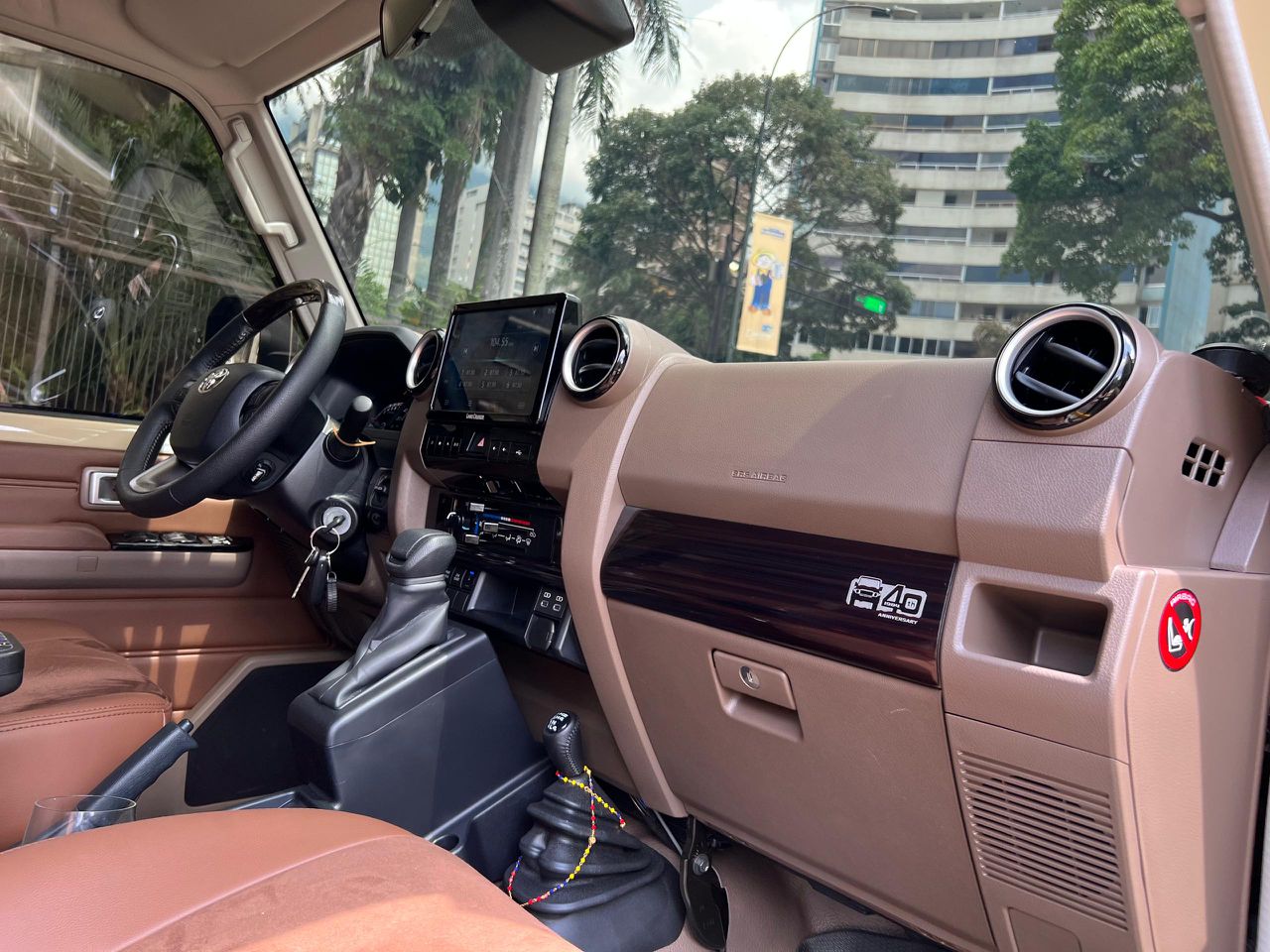 Toyota Land Cruiser LX V6 40 Aniversario – Año 2025