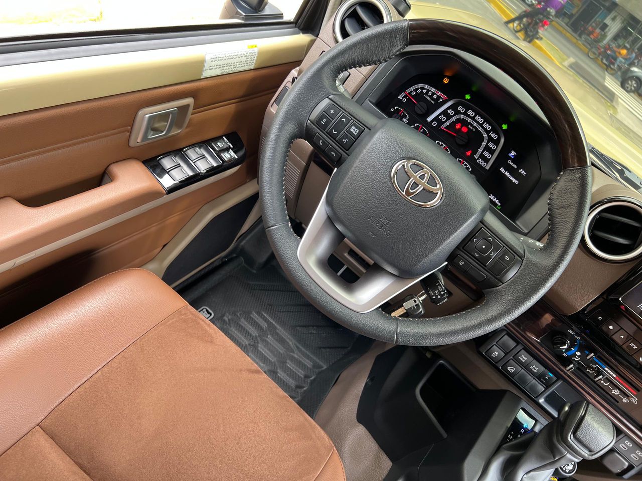 Toyota Land Cruiser LX V6 40 Aniversario – Año 2025