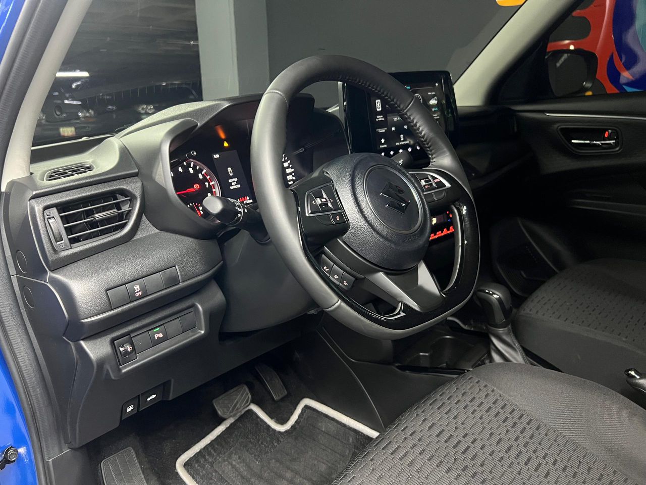 Suzuki Swift GLX – Año 2025