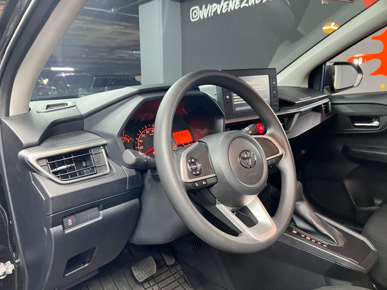 Toyota Agya G – Año 2025