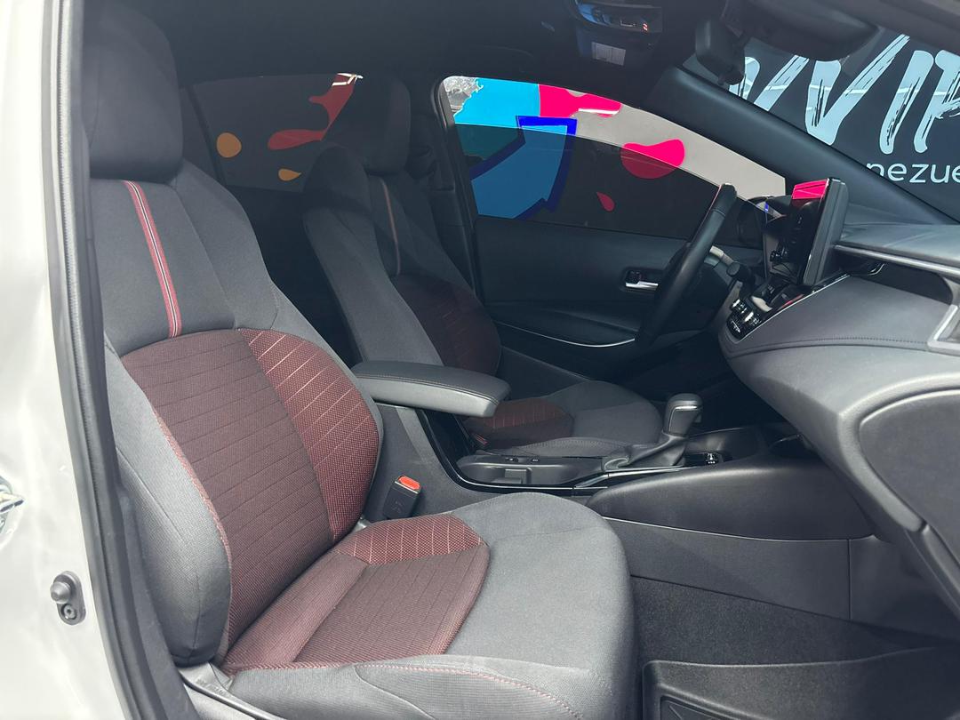 Toyota Corolla 2.0 – Año 2024