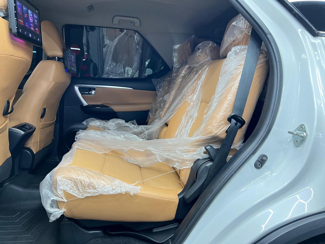 Toyota Fortuner VXR 4.0 V6 – Año 2025