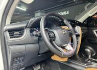 Toyota Fortuner VXR 4.0 V6 – Año 2025