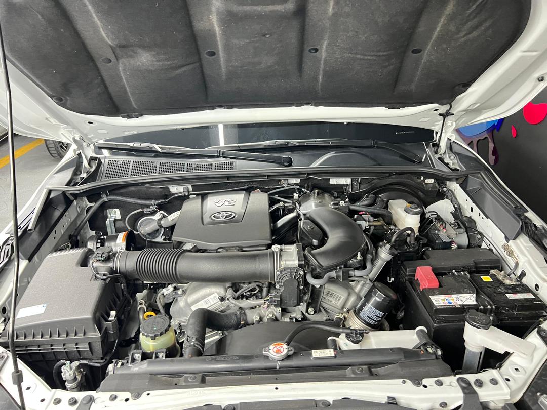 Toyota Fortuner VXR 4.0 V6 – Año 2025