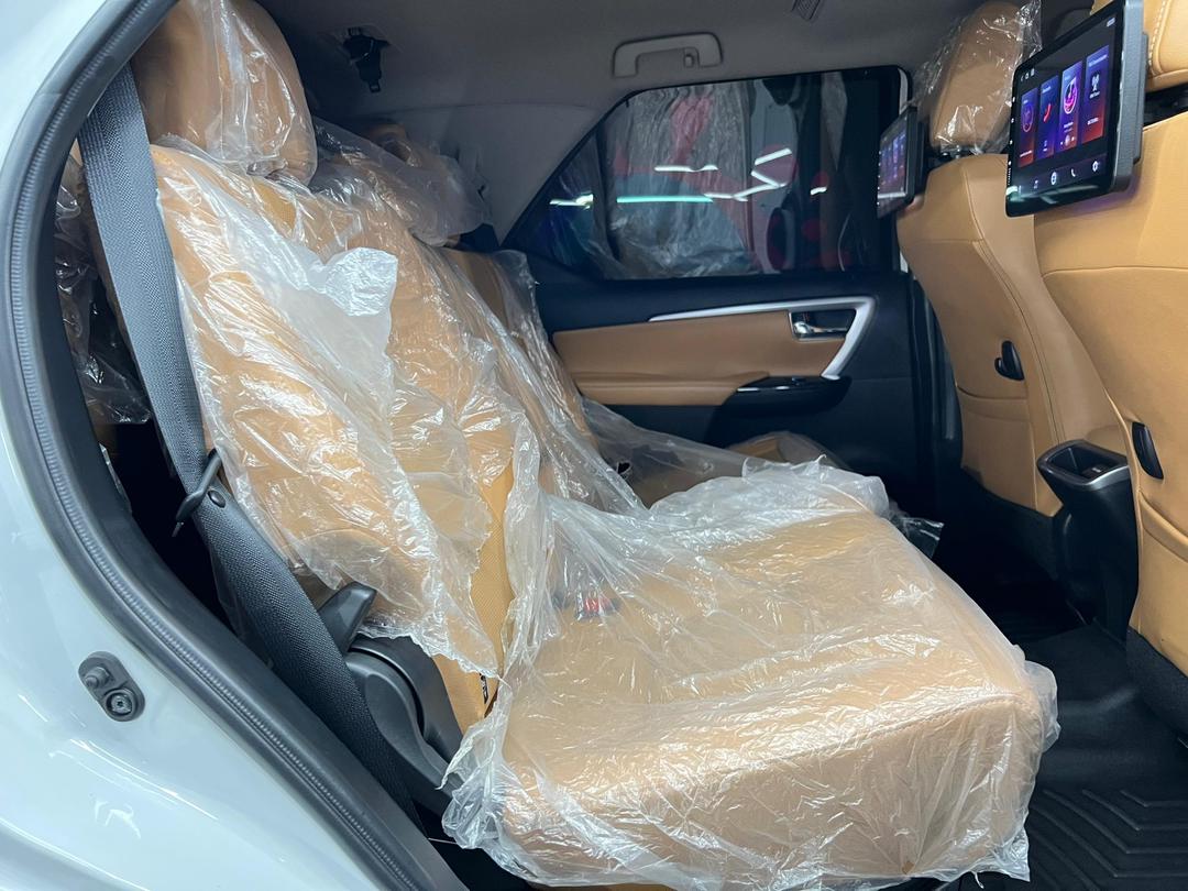 Toyota Fortuner VXR 4.0 V6 – Año 2025