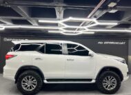 Toyota Fortuner VXR 4.0 V6 – Año 2025