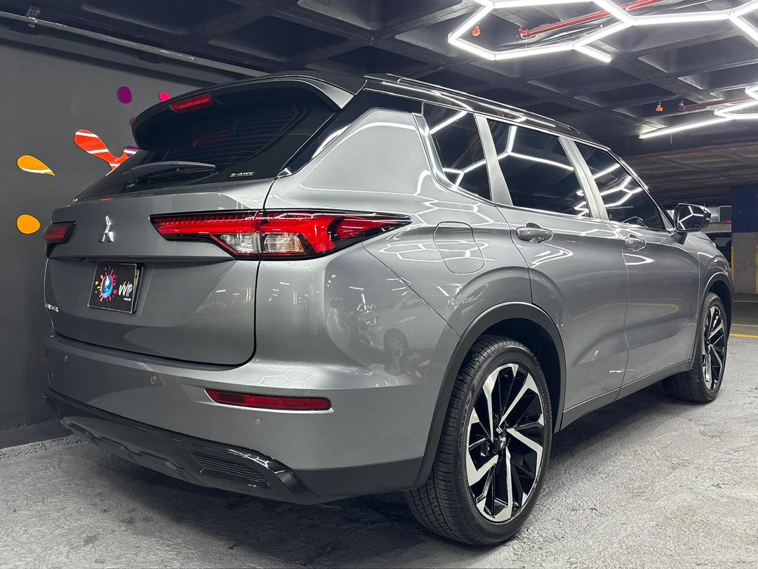 Mitsubishi Outlander – Año 2024