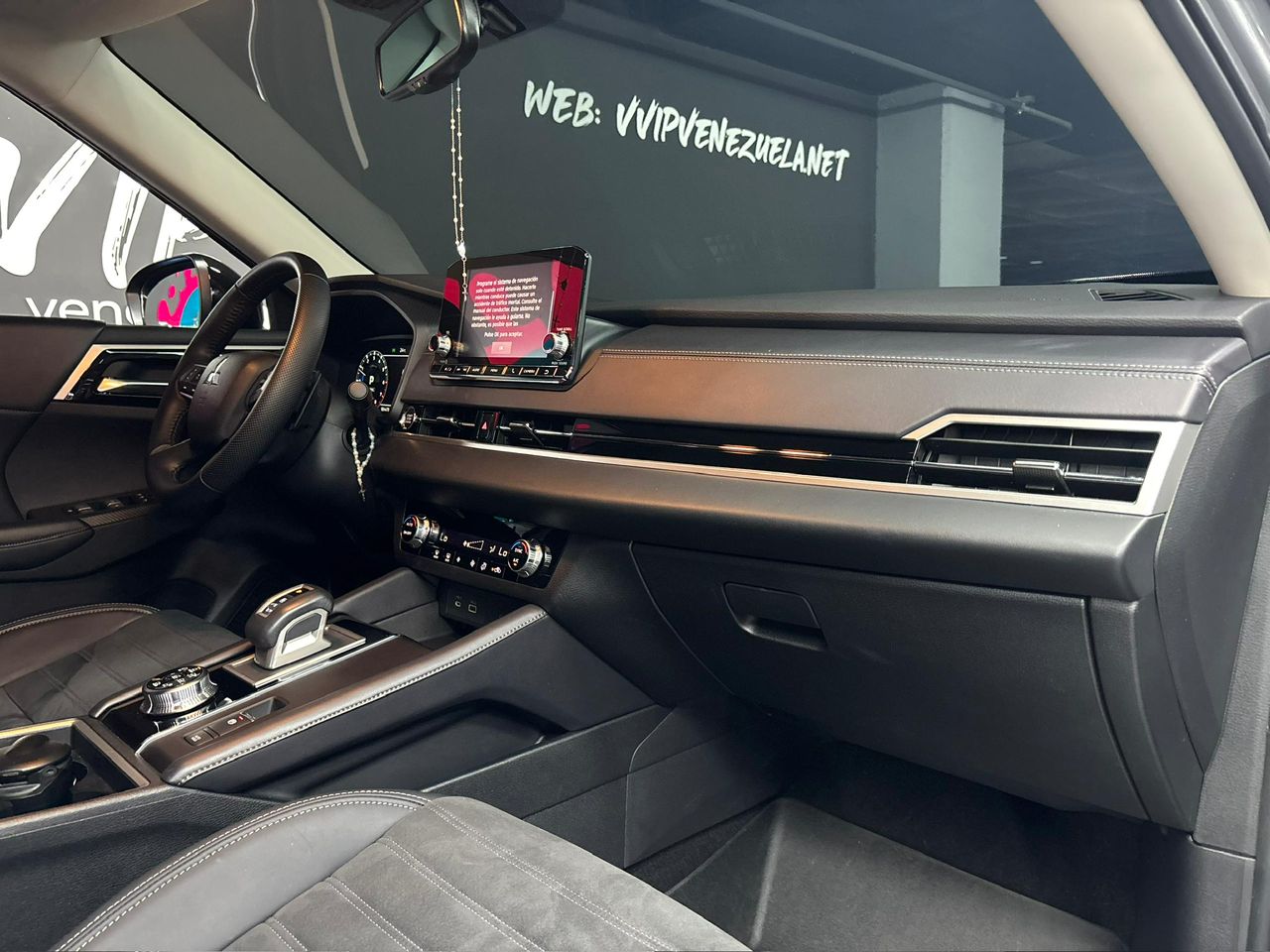 Mitsubishi Outlander – Año 2024