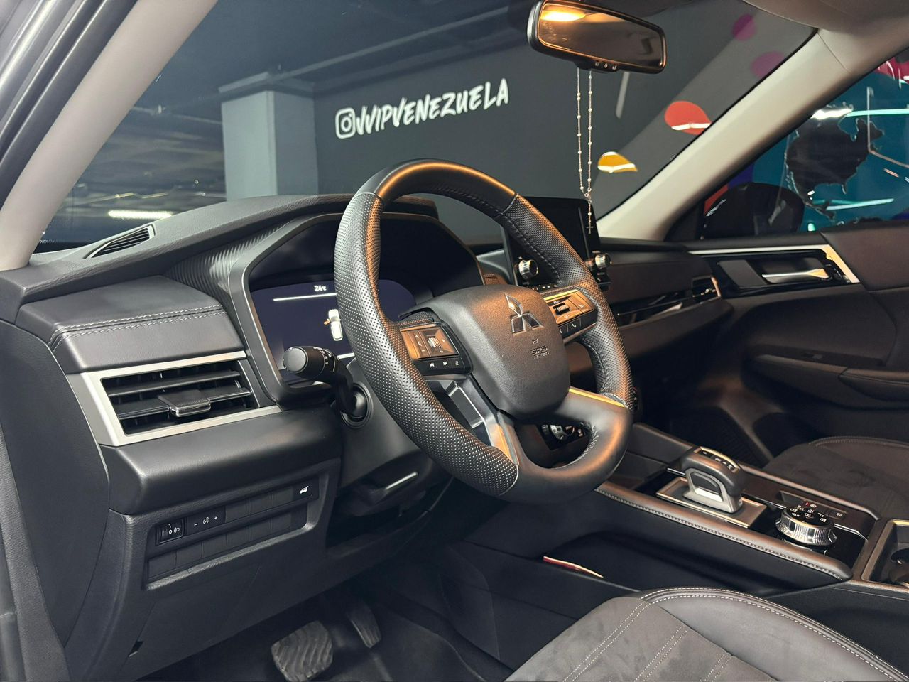 Mitsubishi Outlander – Año 2024