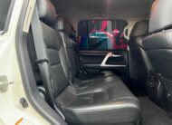 Toyota Land Cruiser V8 5.7 – Año 2021
