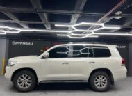 Toyota Land Cruiser V8 5.7 – Año 2021