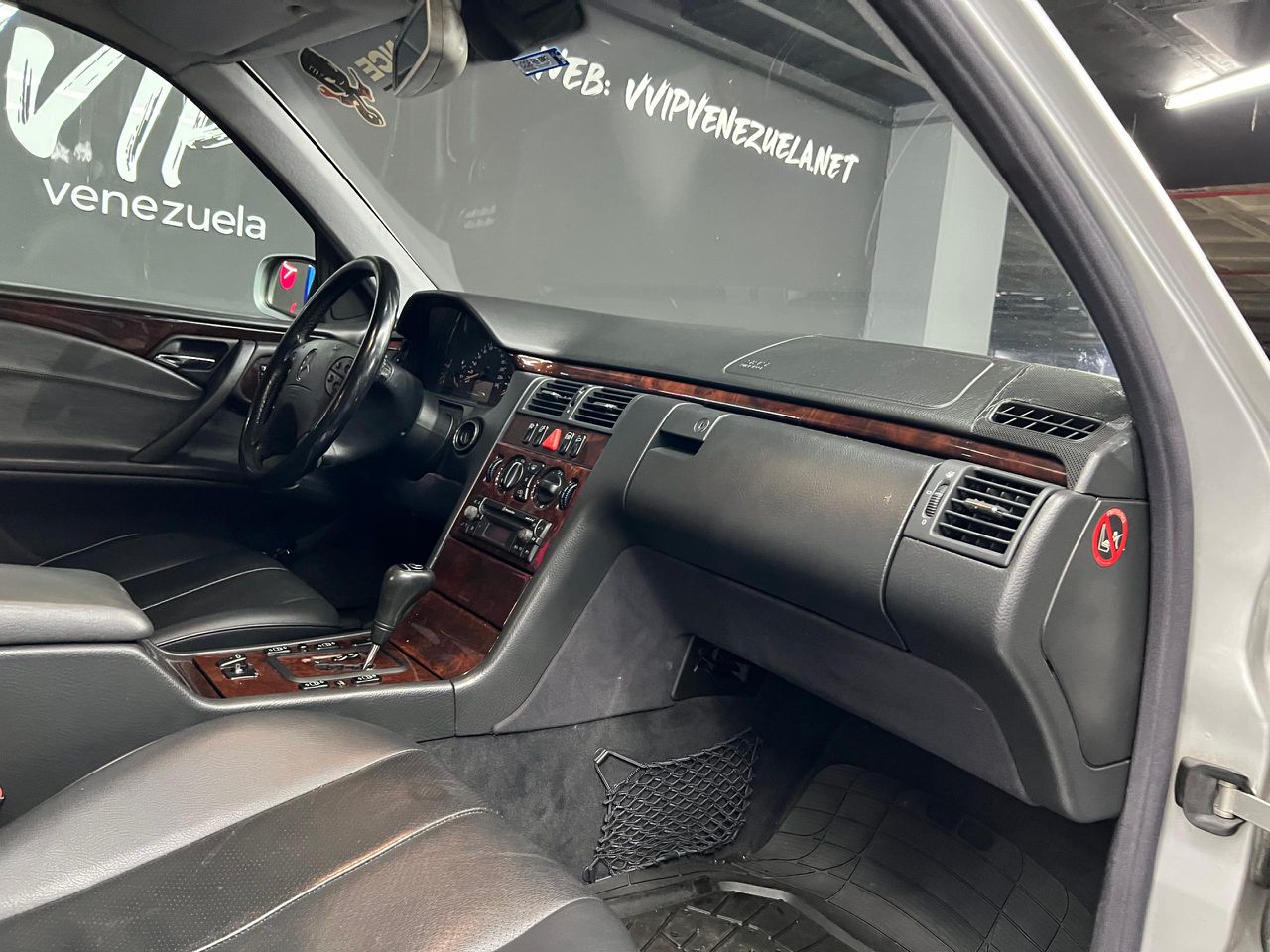 Mercedes E 240 – Año 2002