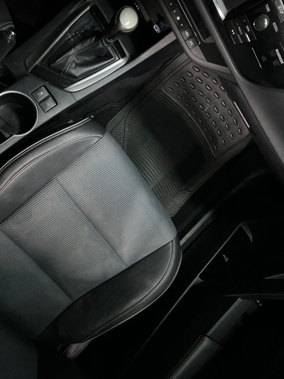 Toyota Corolla S – Año 2014