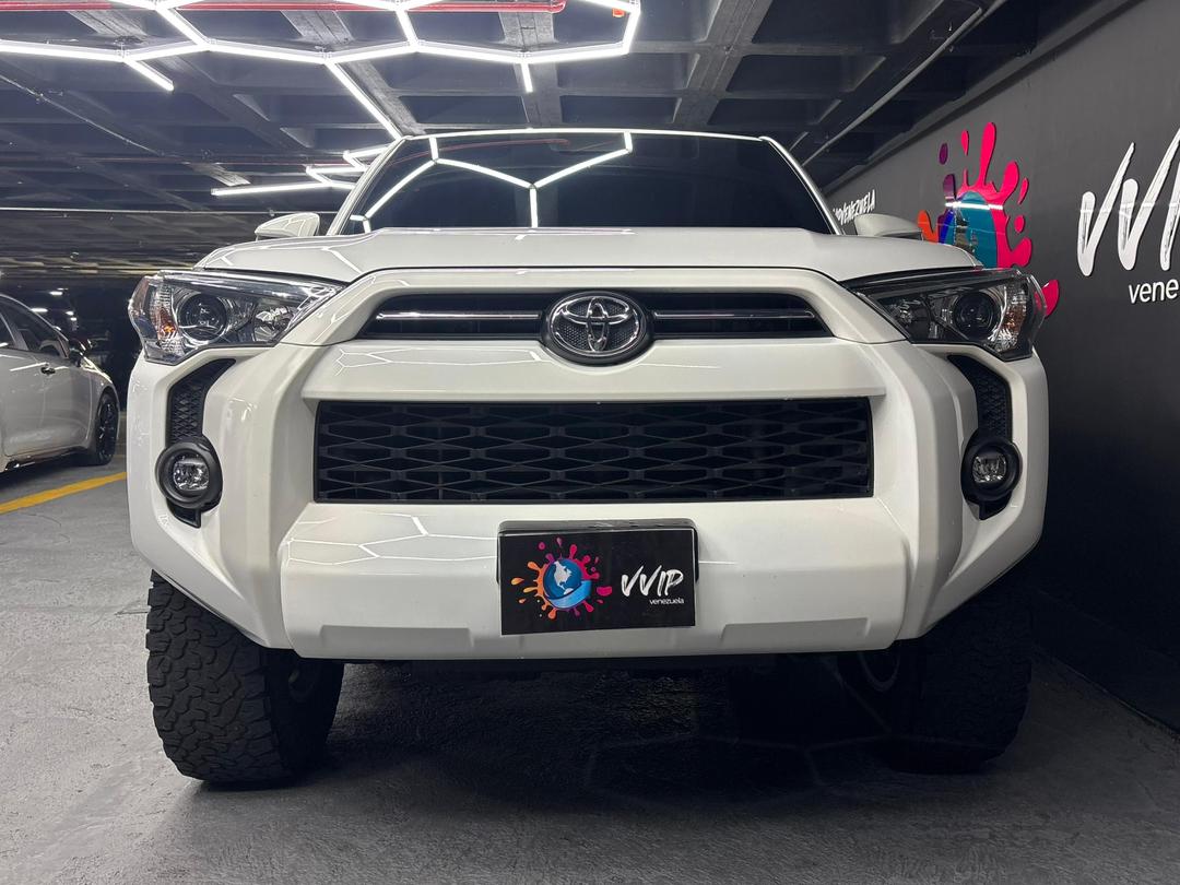 Toyota 4Runner SR5 – Año 2024