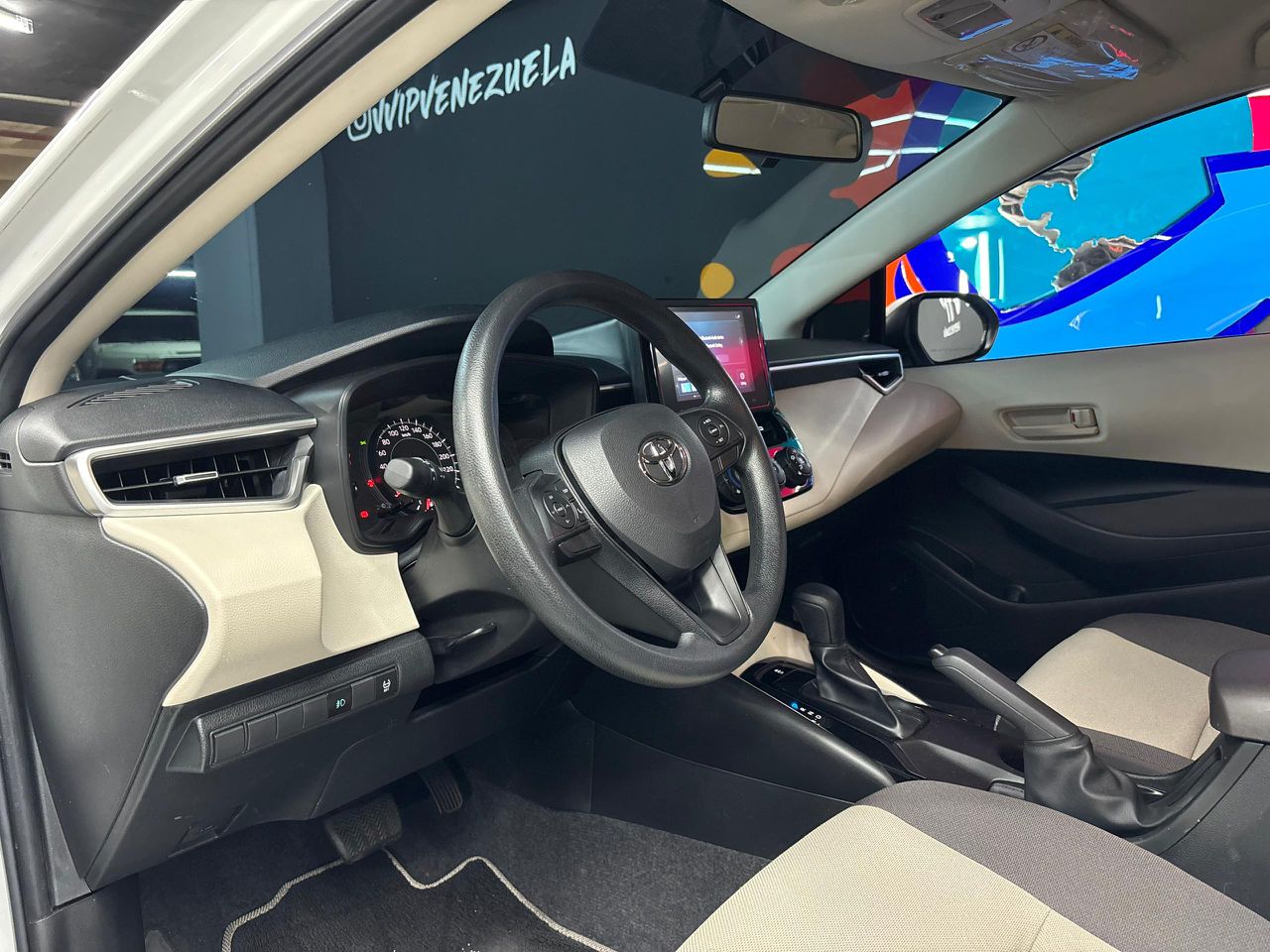 Toyota Corolla + – Año 2024