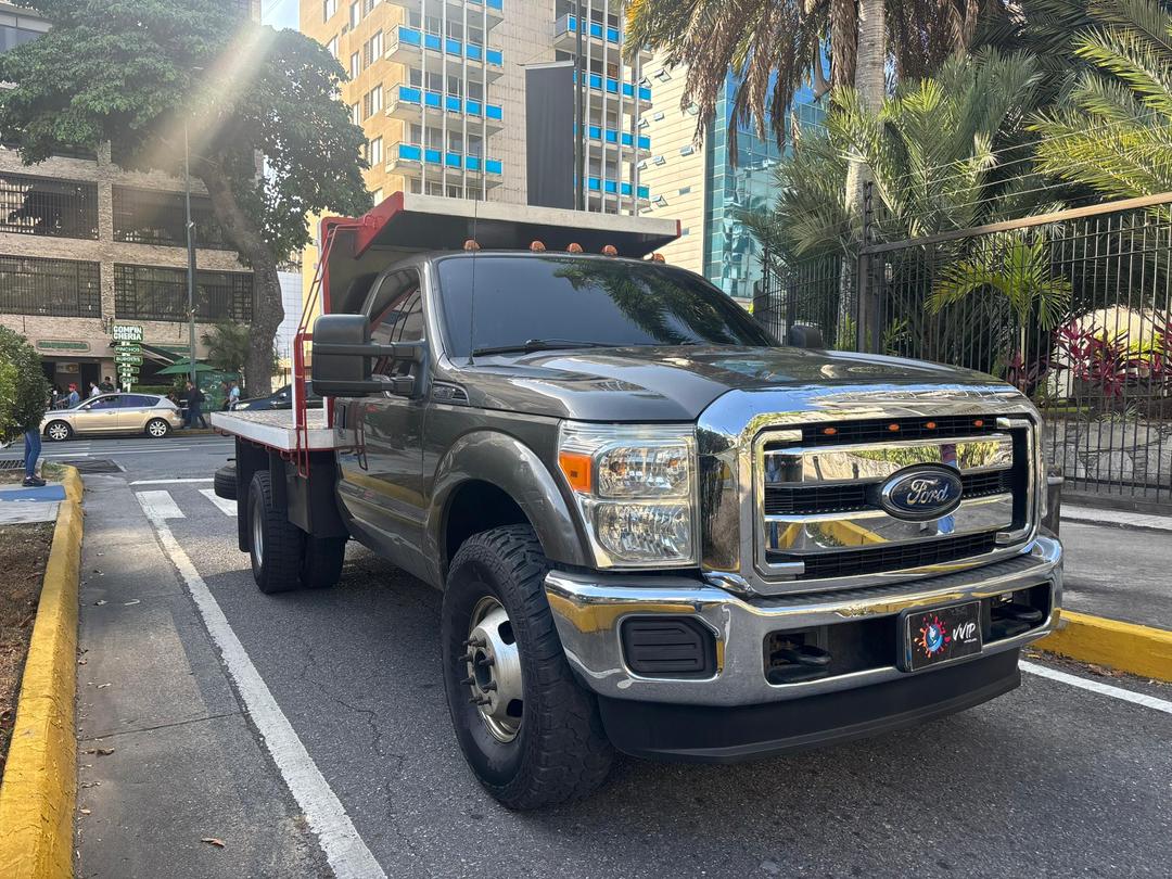 Ford Super Duty 350 4×4 – Año 2013