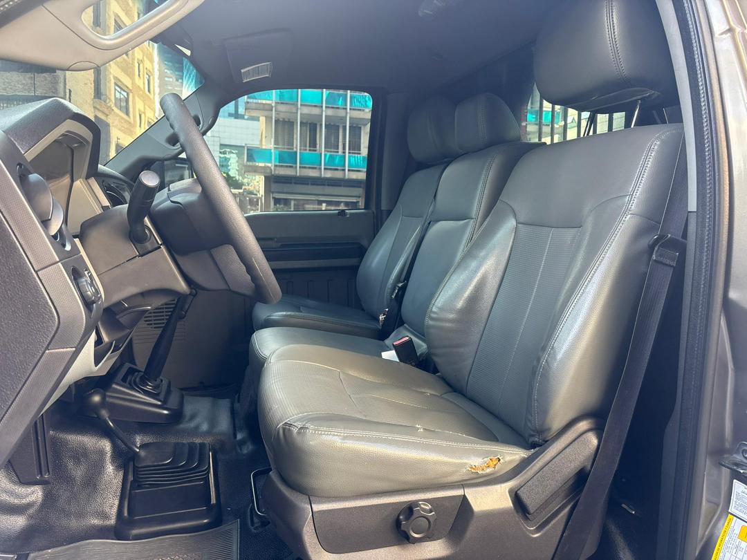 Ford Super Duty 350 4×4 – Año 2013