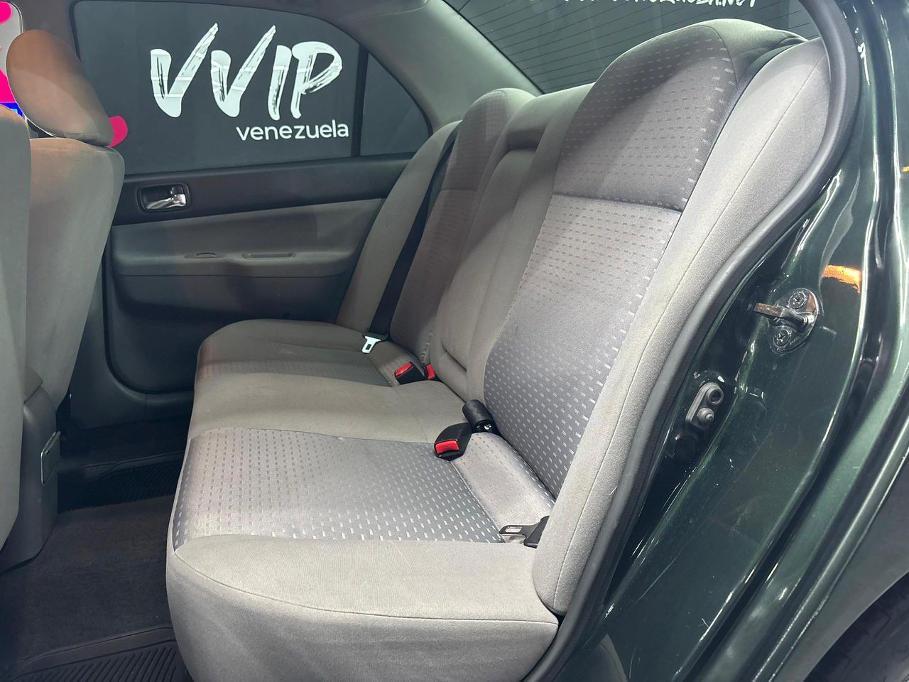 Mitsubishi Lancer GLX – Año 2013