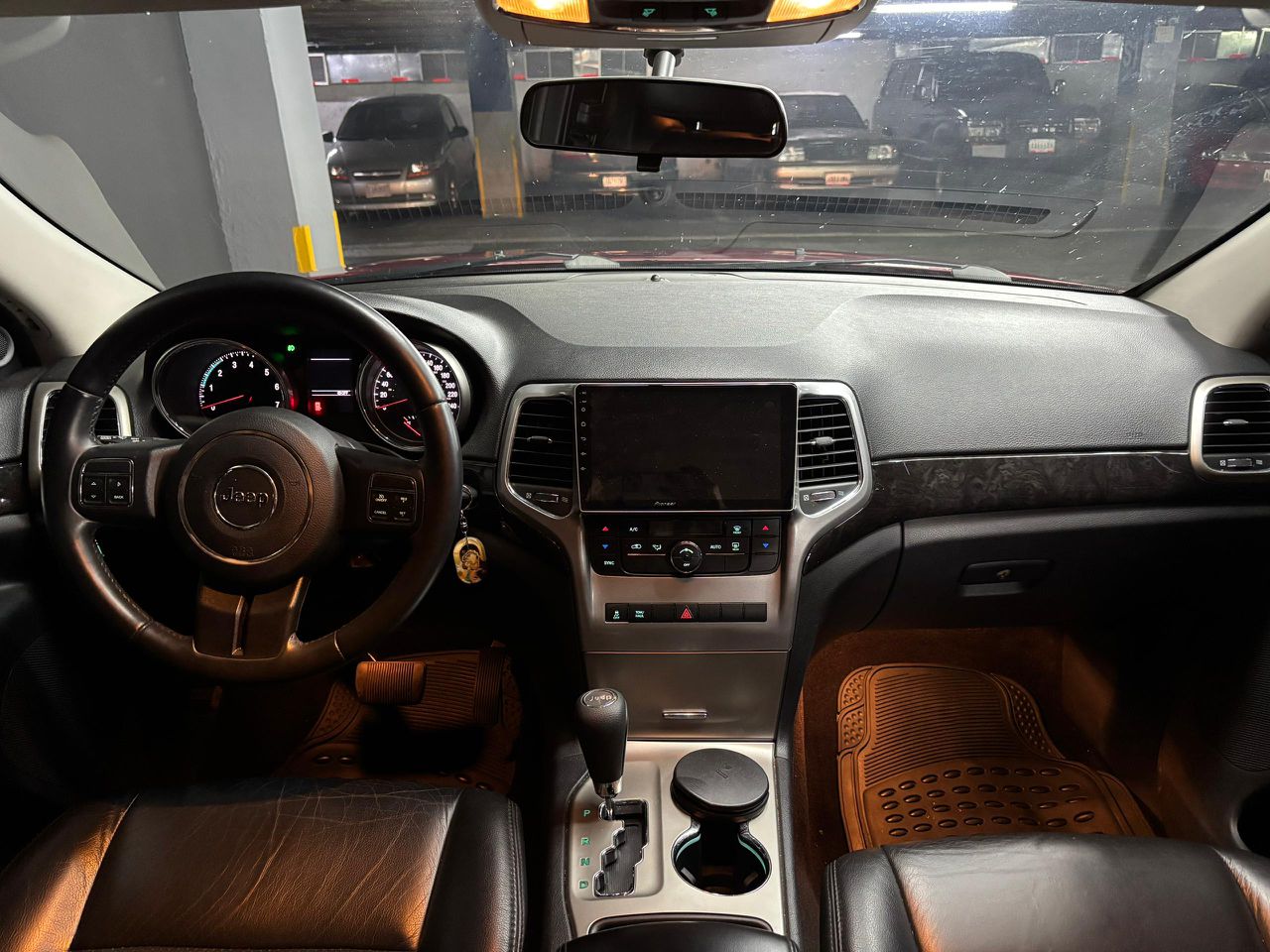Jeep Grand Cherokee Laredo – Año 2013