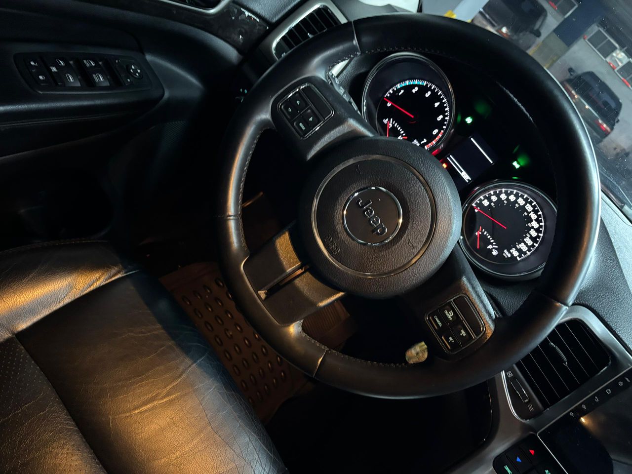 Jeep Grand Cherokee Laredo – Año 2013