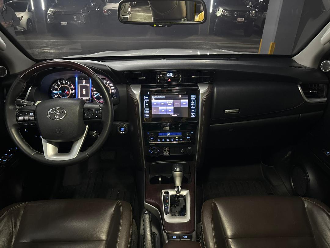 Toyota Fortuner VXR+  Blindada Nivel III – Año 2018