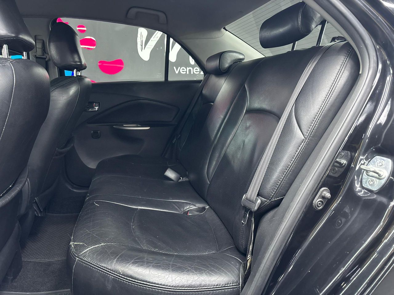 Toyota Yaris Belta – Año 2007