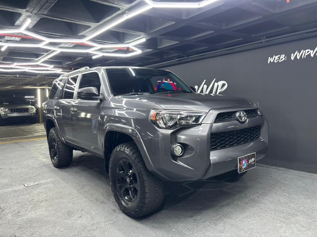Toyota 4Runner SR5 – Año 2019