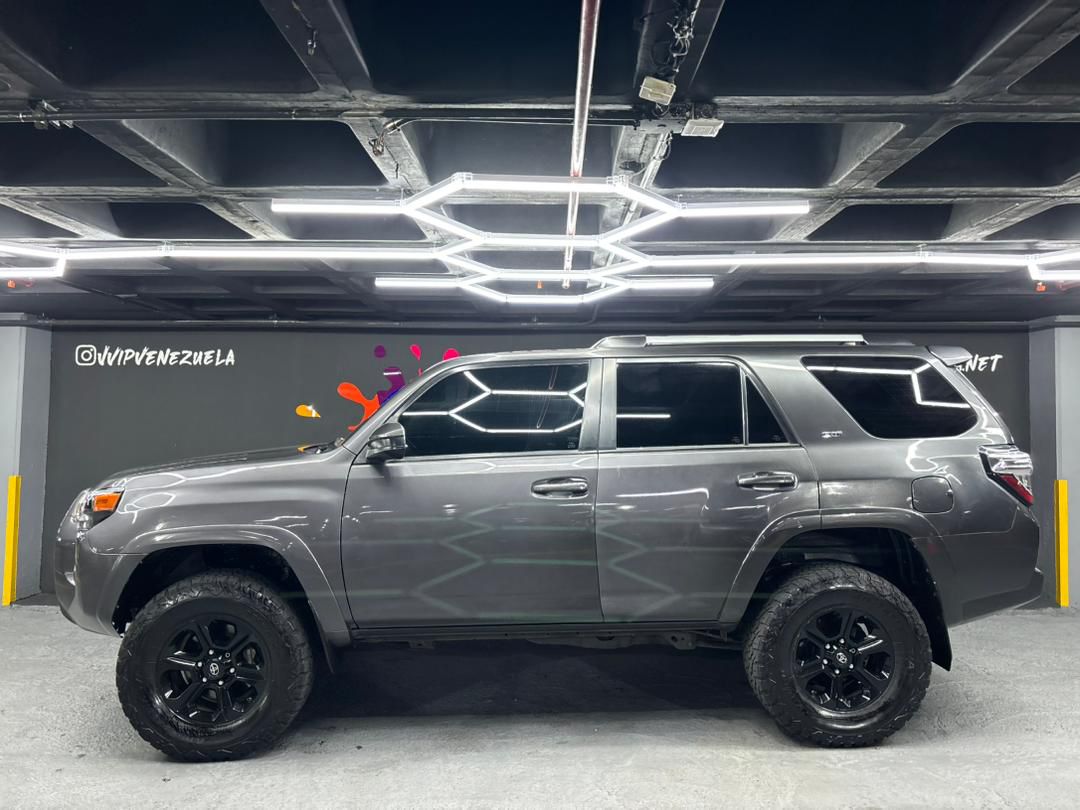 Toyota 4Runner SR5 – Año 2019
