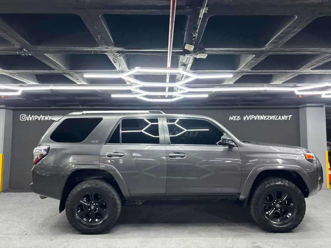 Toyota 4Runner SR5 – Año 2019