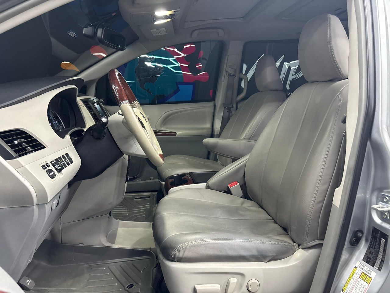 Toyota Sienna Limited AWD Blindada Nivel III – Año 2014