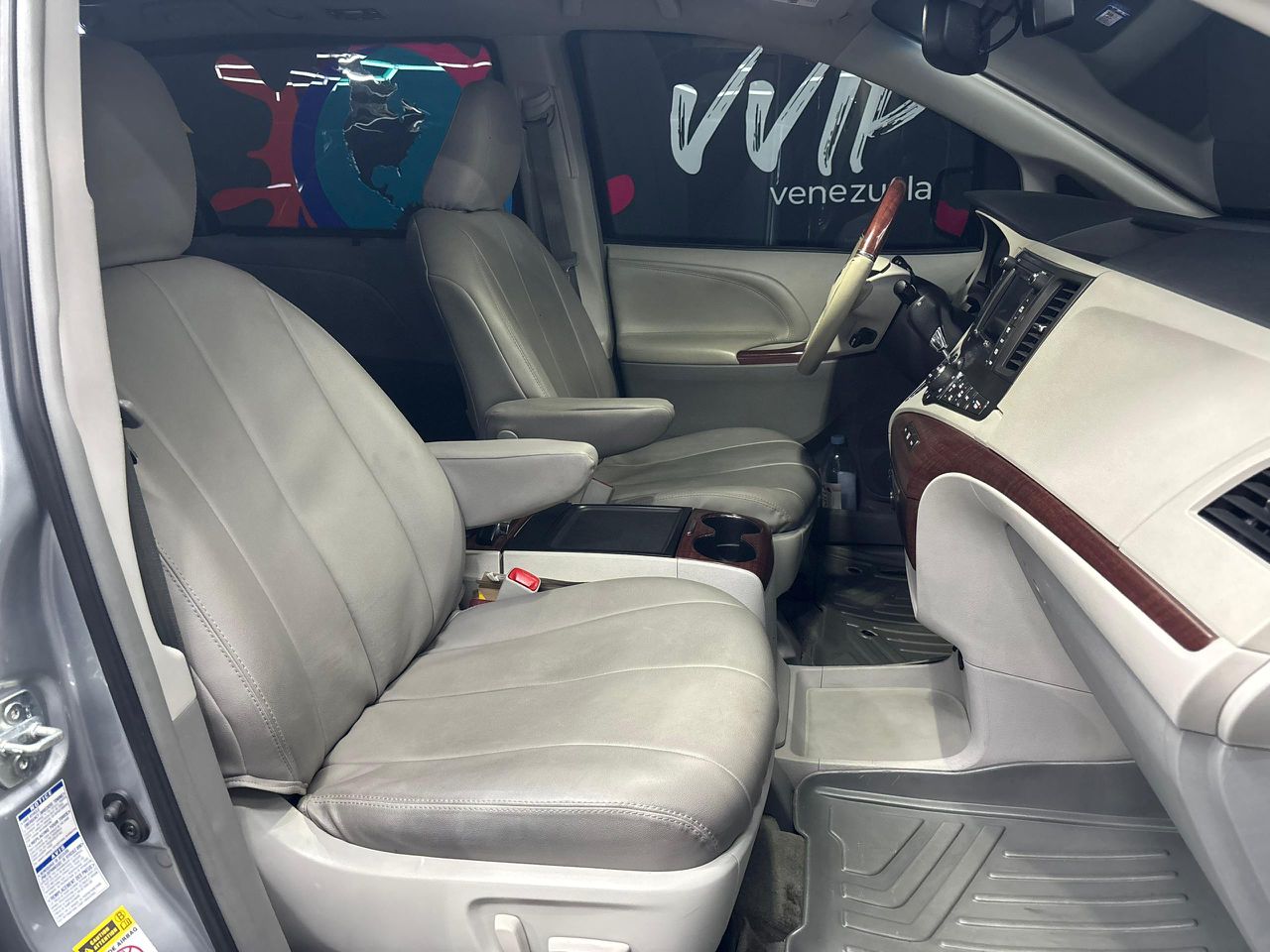 Toyota Sienna Limited AWD Blindada Nivel III – Año 2014