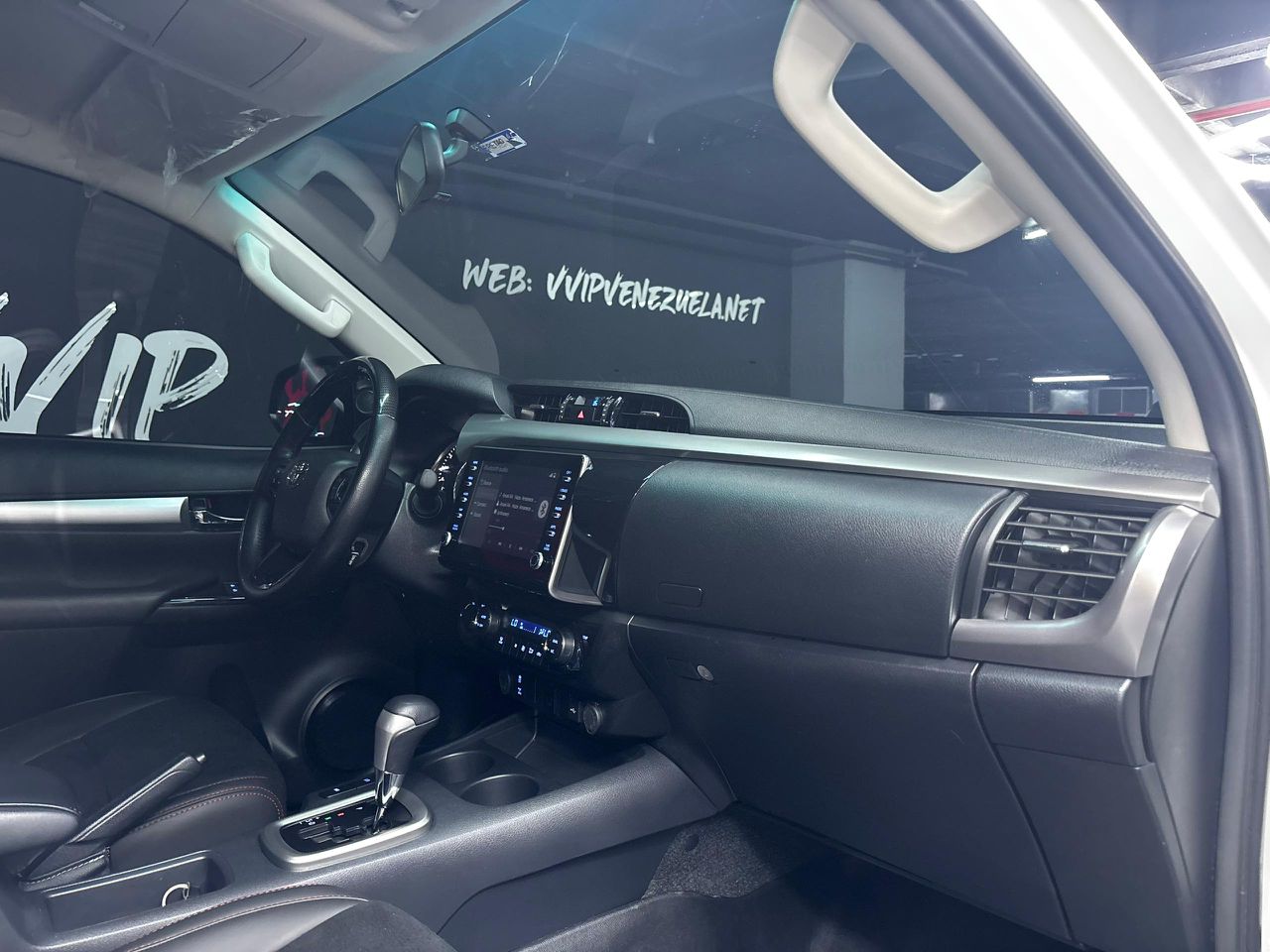 Toyota Hilux SR5 – Año 2024