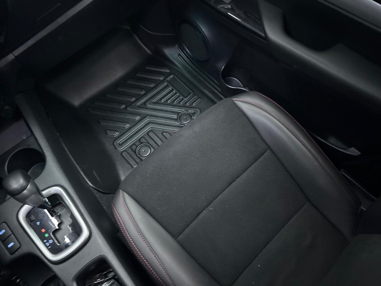 Toyota Hilux SR5 – Año 2024