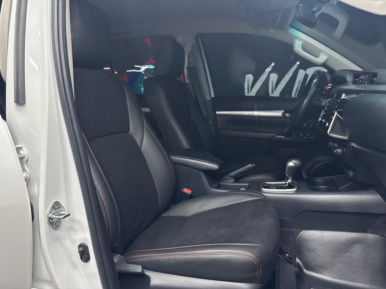 Toyota Hilux SR5 – Año 2024