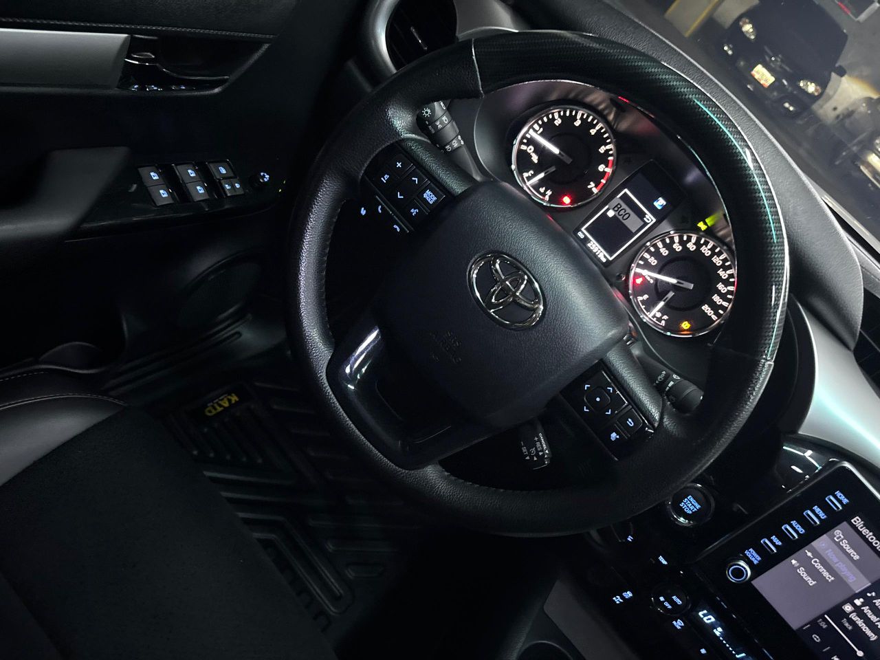 Toyota Hilux SR5 – Año 2024