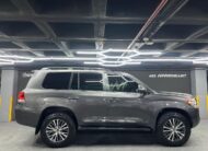 Toyota Land Cruiser V8 – Año 2018