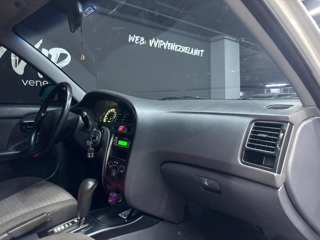 Hyundai Elantra – Año 2006