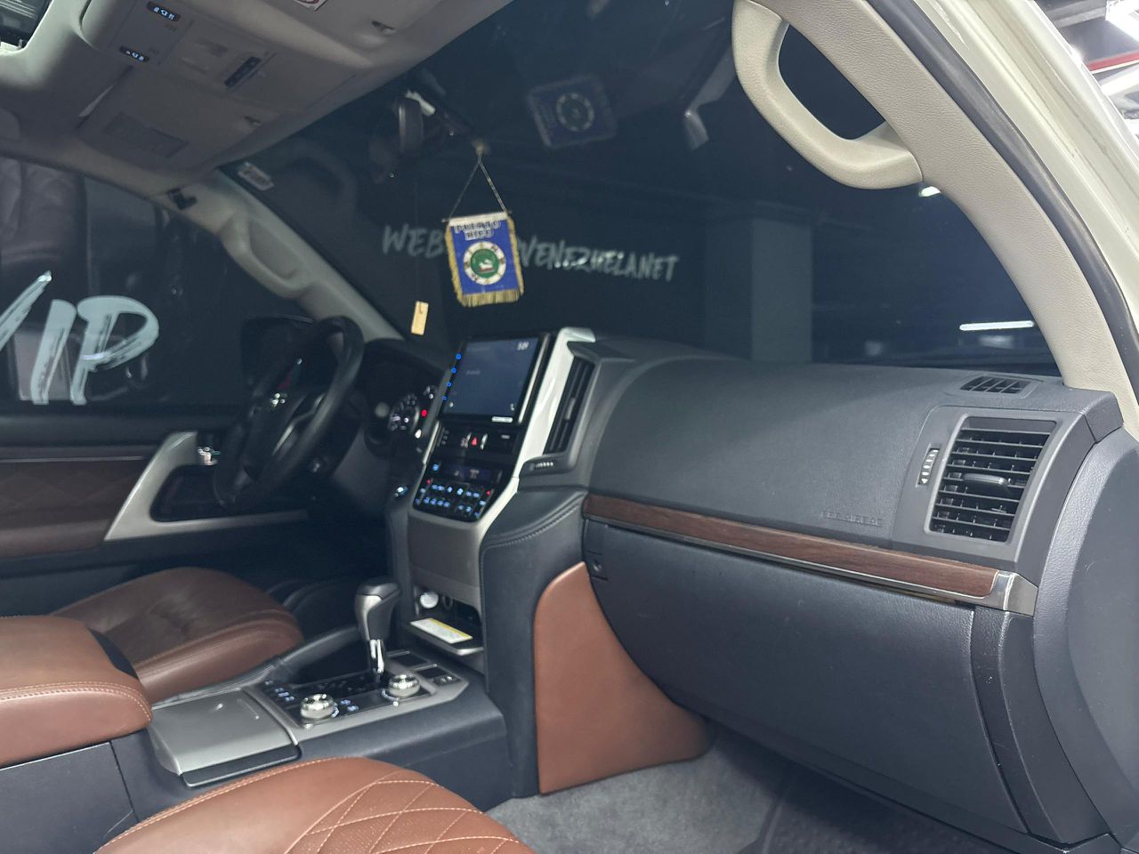 Toyota Land Cruiser GXR V8 – Año 2018