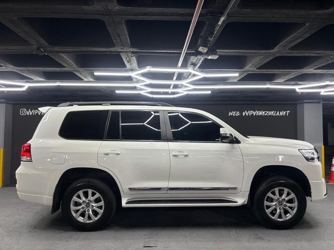 Toyota Land Cruiser GXR V8 – Año 2018