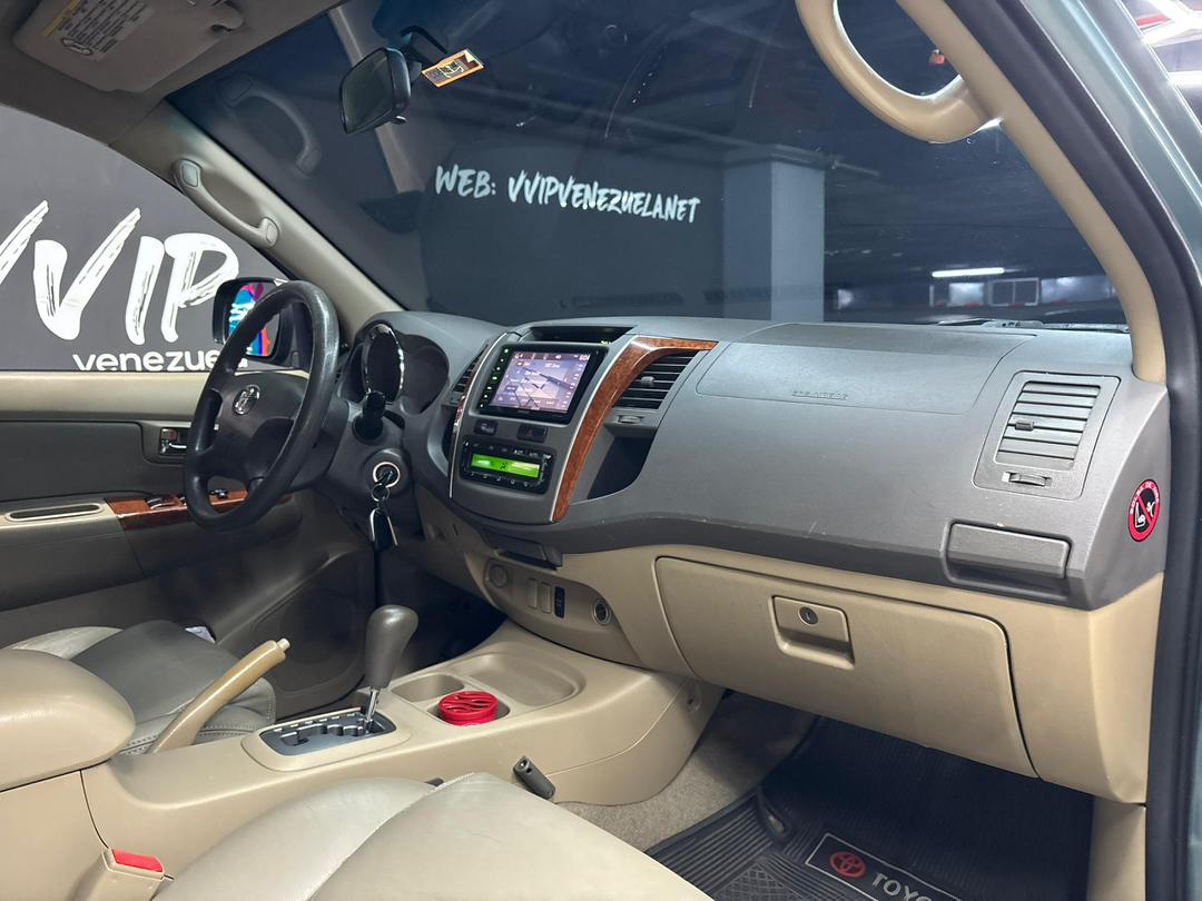 Toyota Fortuner – Año 2010