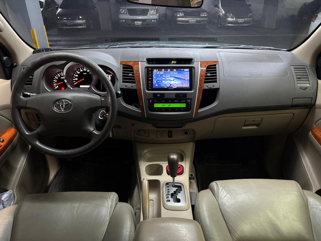 Toyota Fortuner – Año 2010
