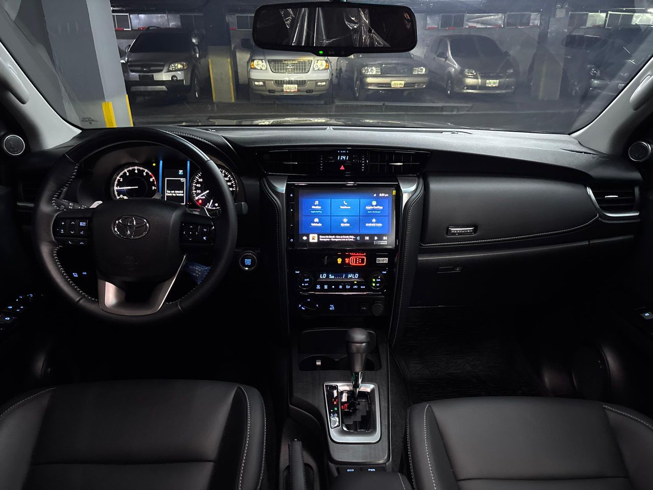 Toyota Fortuner SRX V6 – Año 2026