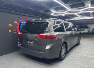 Toyota Sienna XLE- Año 2019