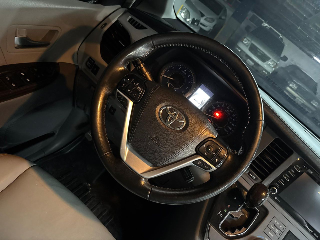 Toyota Sienna XLE- Año 2019