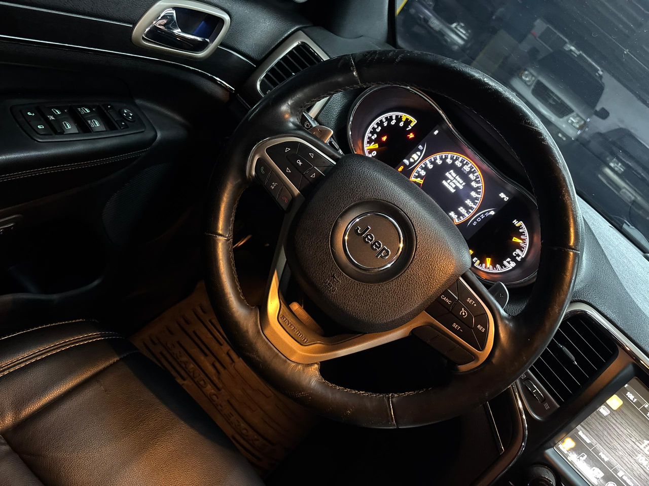 Jeep Grand Cherokee Limited – Año 2013