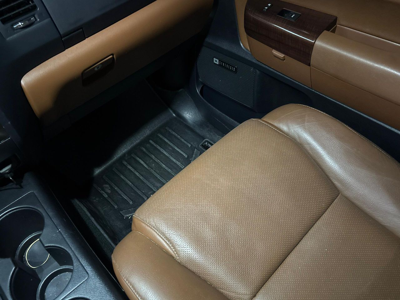 Toyota Sequoia – Año 2017