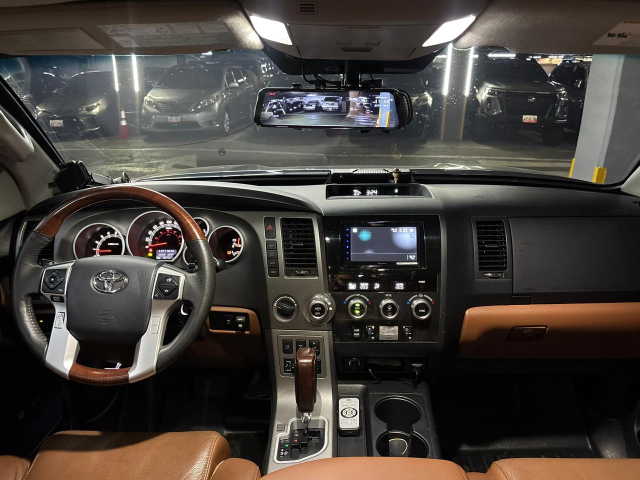 Toyota Sequoia – Año 2017