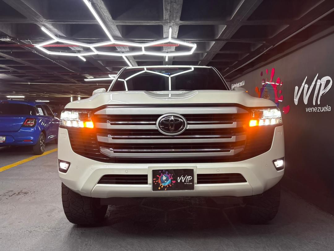 Toyota Land Cruiser Serie 300 (LC300) – Año 2024