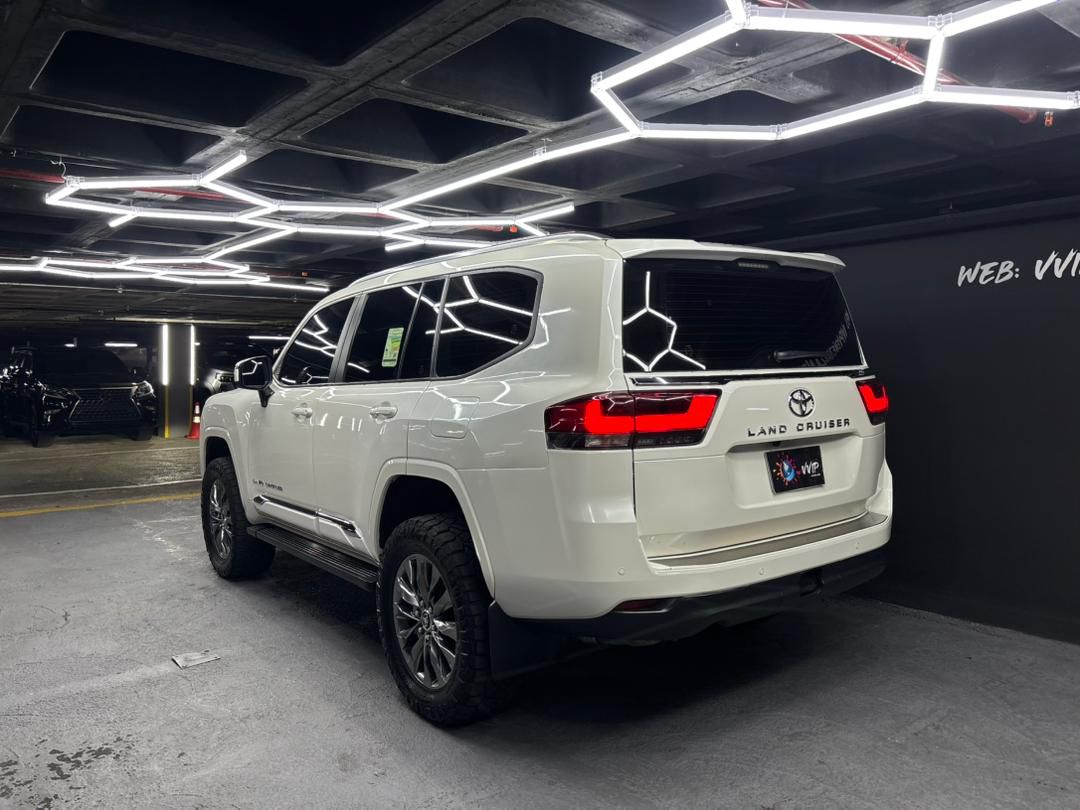 Toyota Land Cruiser Serie 300 (LC300) – Año 2024