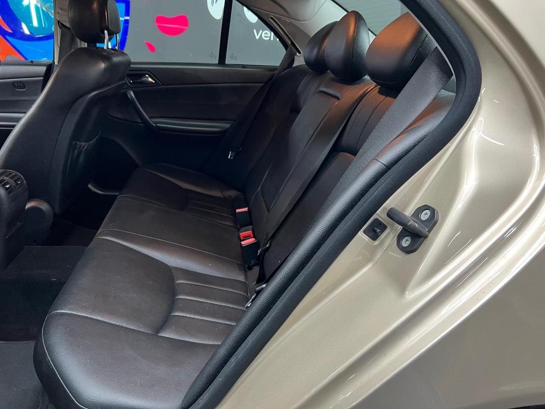 Mercedes Benz C200 Kompressor – Año 2005